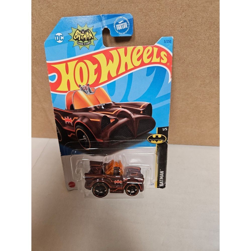 Hot Wheels Classic TV Series Batmobile‎ 2021